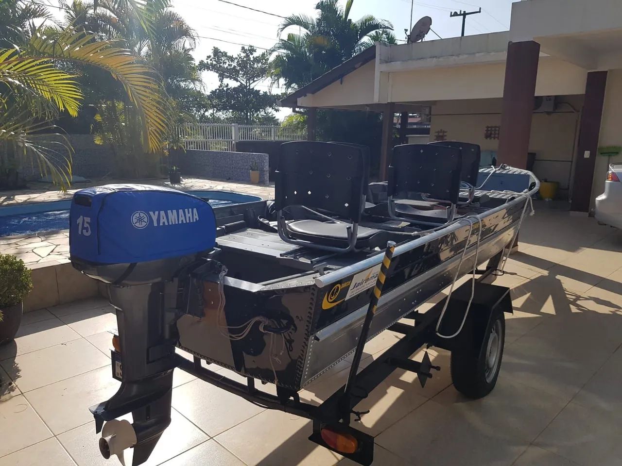 Barco de alumínio com motor de popa - Foto 4
