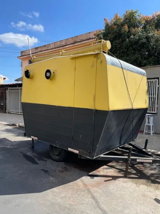 Vendo lindo trailer ano 2021