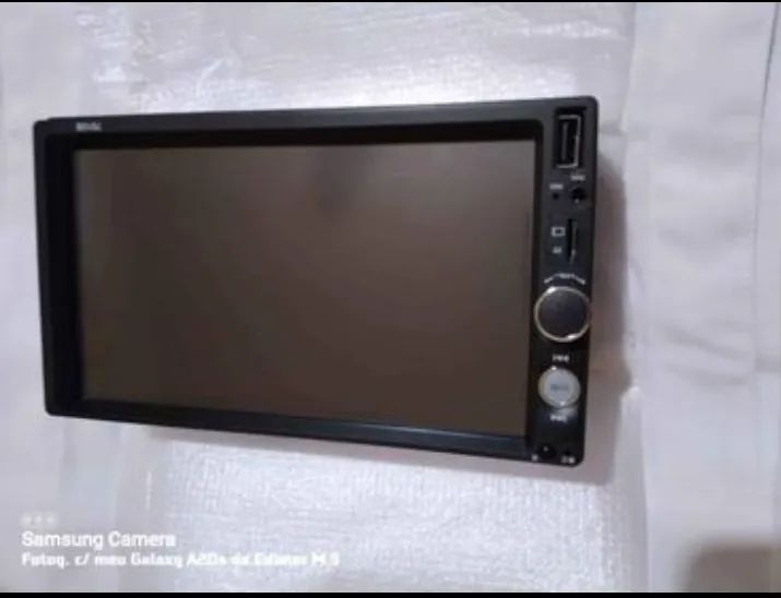 Multimídia com Câmera de ré