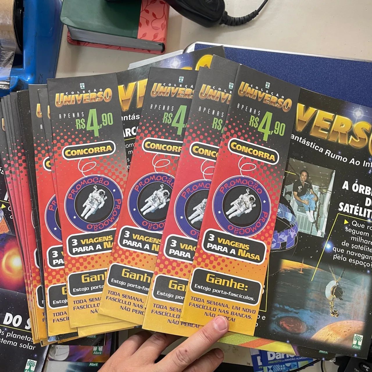 Coleção 41 volumes revista universo viagem fantástica rumo infinito da Abril - Foto 3