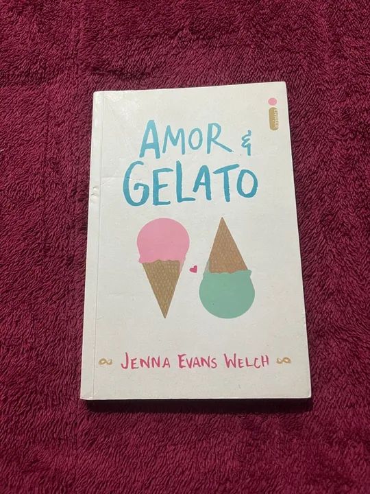 Livro Amor e Gelato 