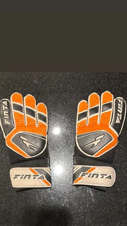 Luvas de Goleiro Finta - Tamanho 6
