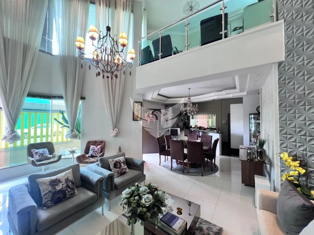 Vendo uma casa sobrado de 390 m² com ampla área de lazer