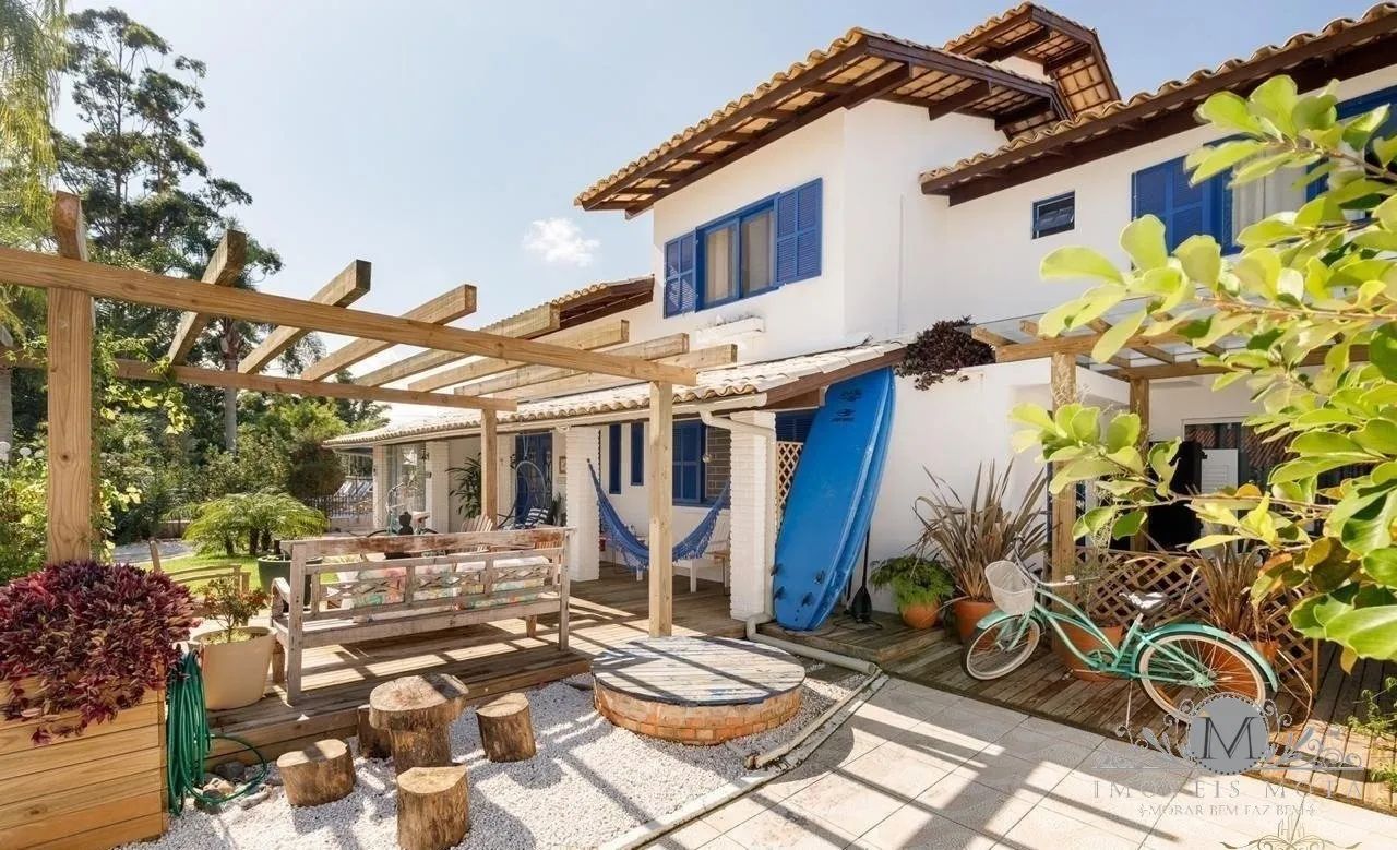 Praia da Daniela - Belíssima Pousada localizada a 04 quadras do mar. - Foto 2