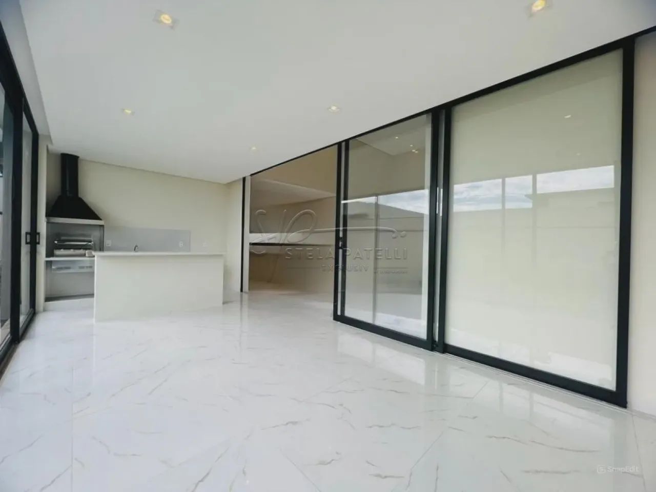 Casa de 274m² com 03 suítes para locação e venda em condomínio - Alphaville - Foto 4