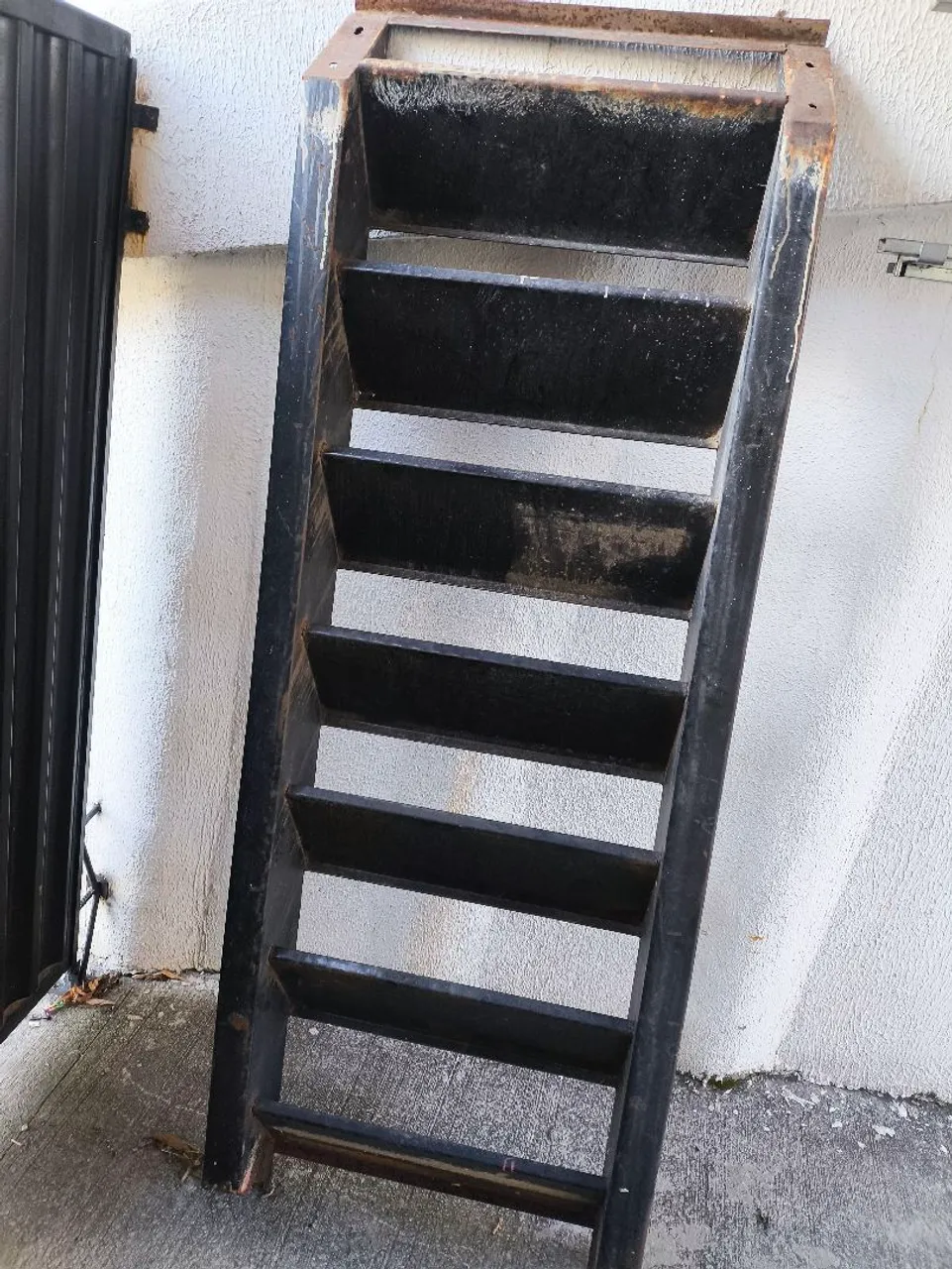 Escada de Aço para Área Externa