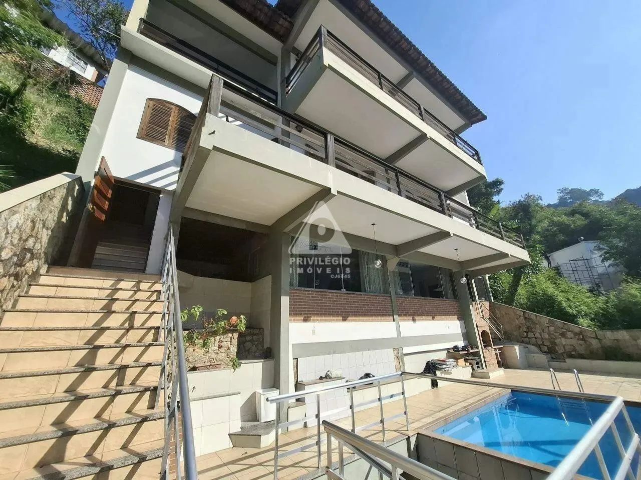 Casa Alto Padrão em - LJ