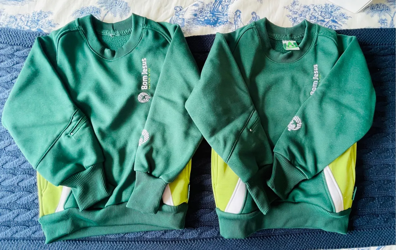 Uniformes Bom Jesus tamanho 6