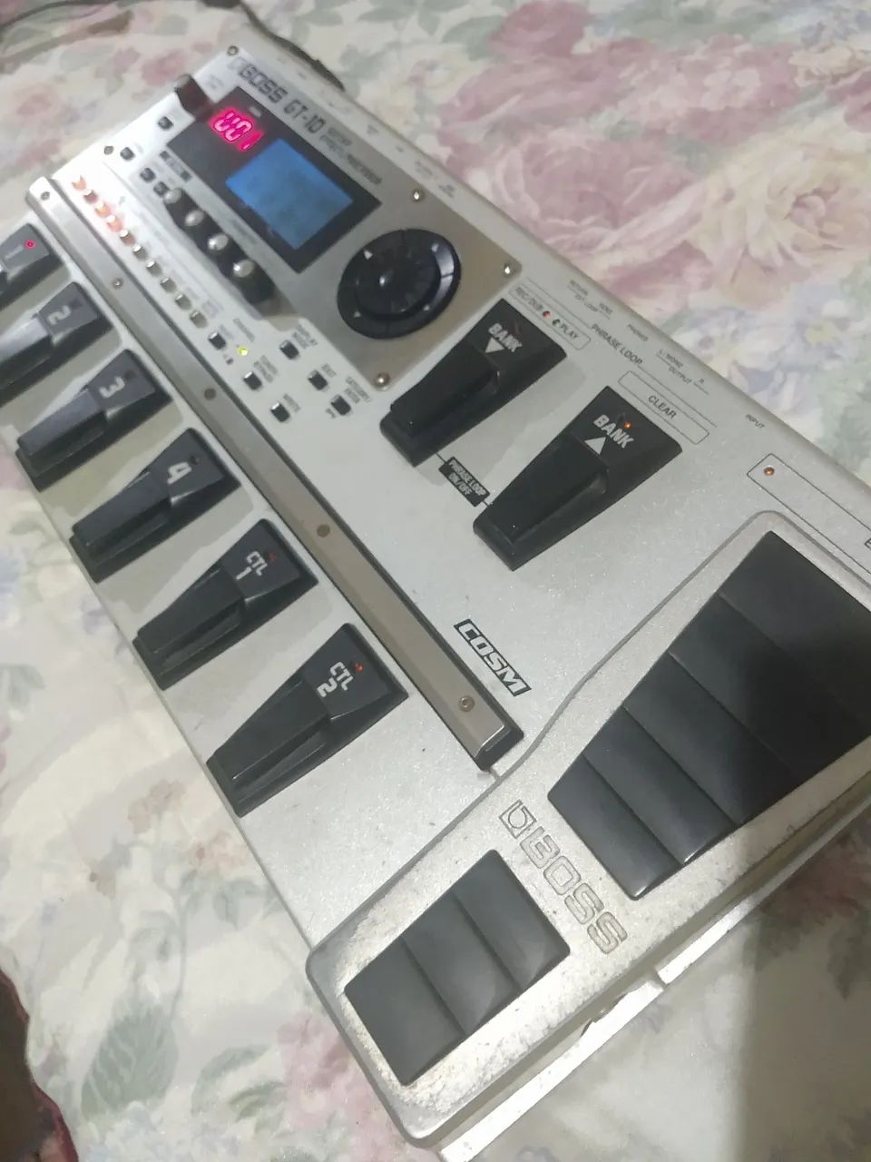 Pedaleira Boss GT-10 - Instrumentos musicais - Ramos, Rio de