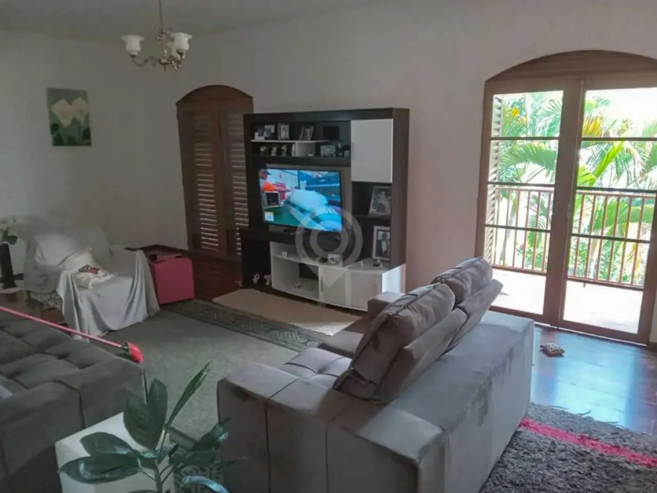 Casa de rua : / Residencial / Santo Antonio