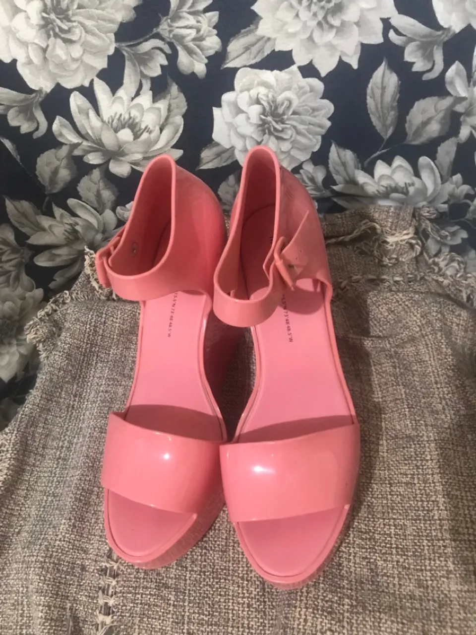 Sandálias plataforma rosa
