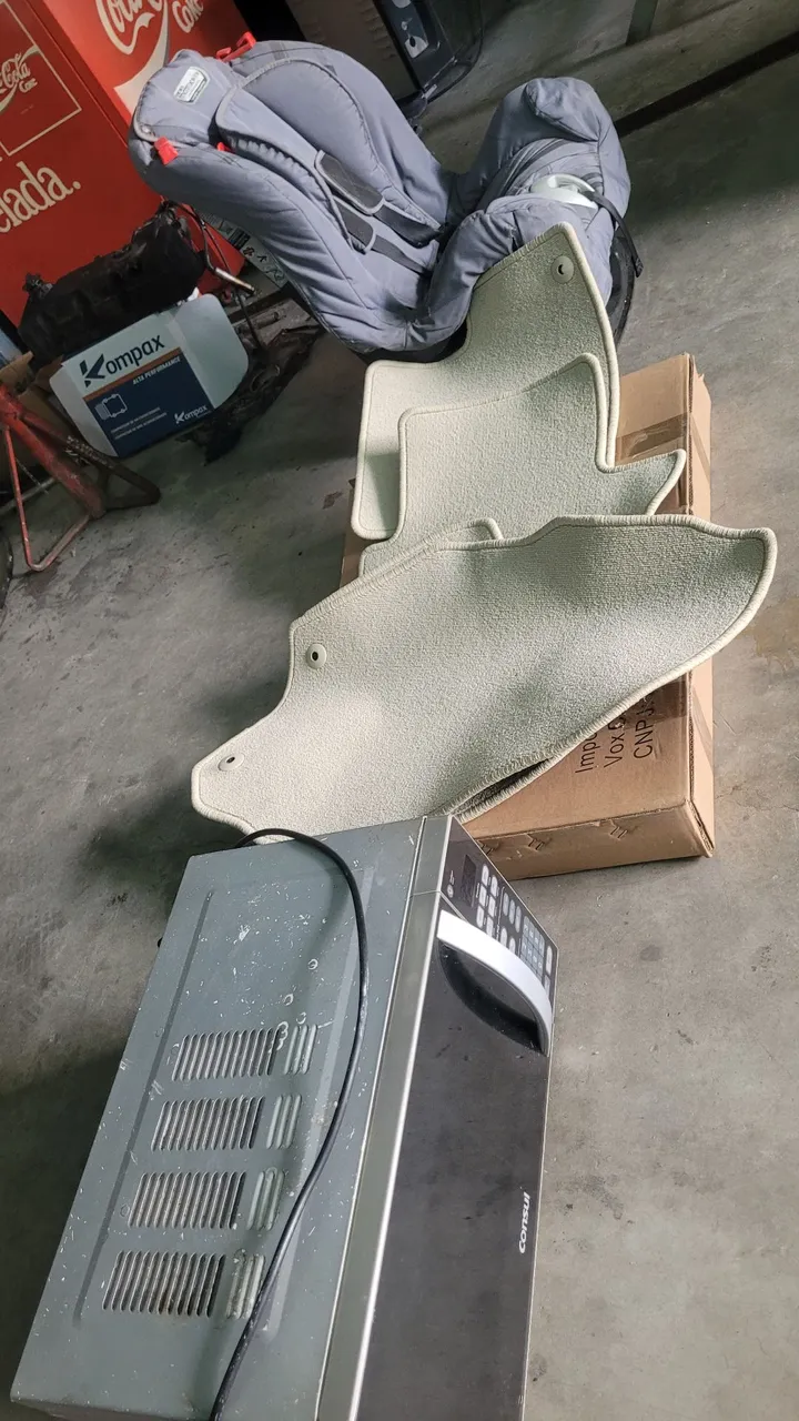 Microondas Consul e Tapetes Automotivos
