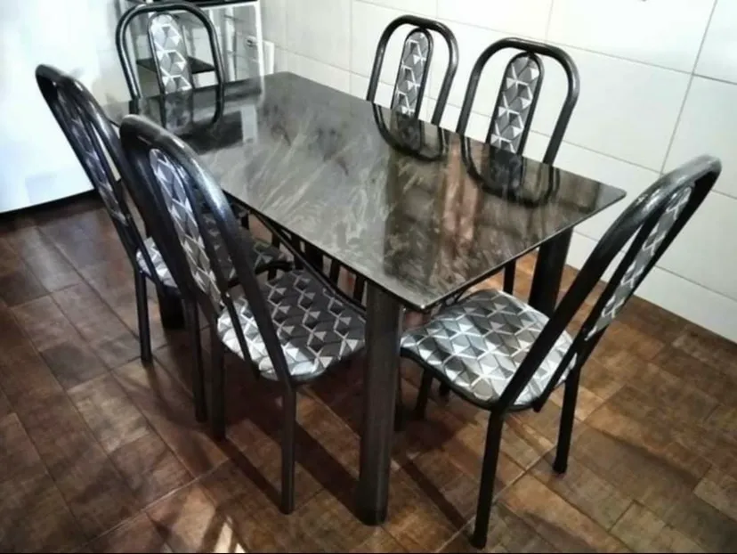 Mesa de Jantar 6 Cadeiras em Metal Preto
