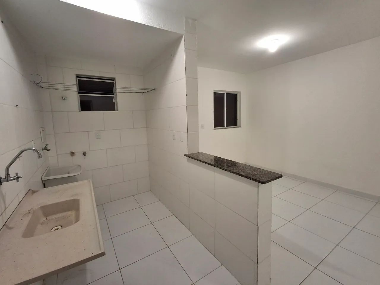 Alugo apt 1/4 amplo, Cond com circuito de cam em Itinga, a 5 min largo do Caranguejo  - Foto 2