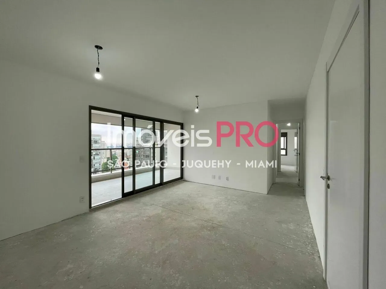 Vila Mariana; apartamento com 104 metros,03 dormitórios,01 suíte, 02 vagas.