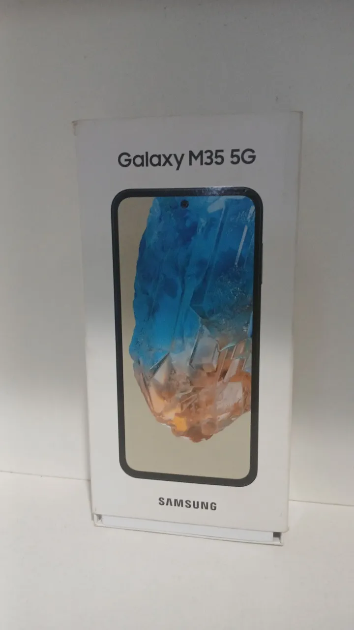 Samsung Galaxy M35 5G - Novo na caixa!