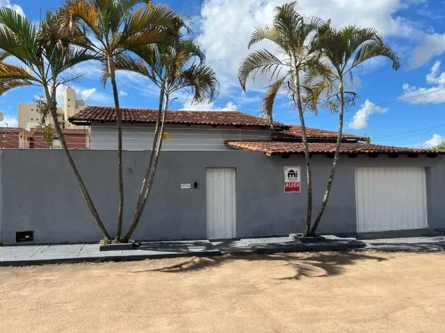 Rua B-10, QD 10 LT 19, Cidade Jardim