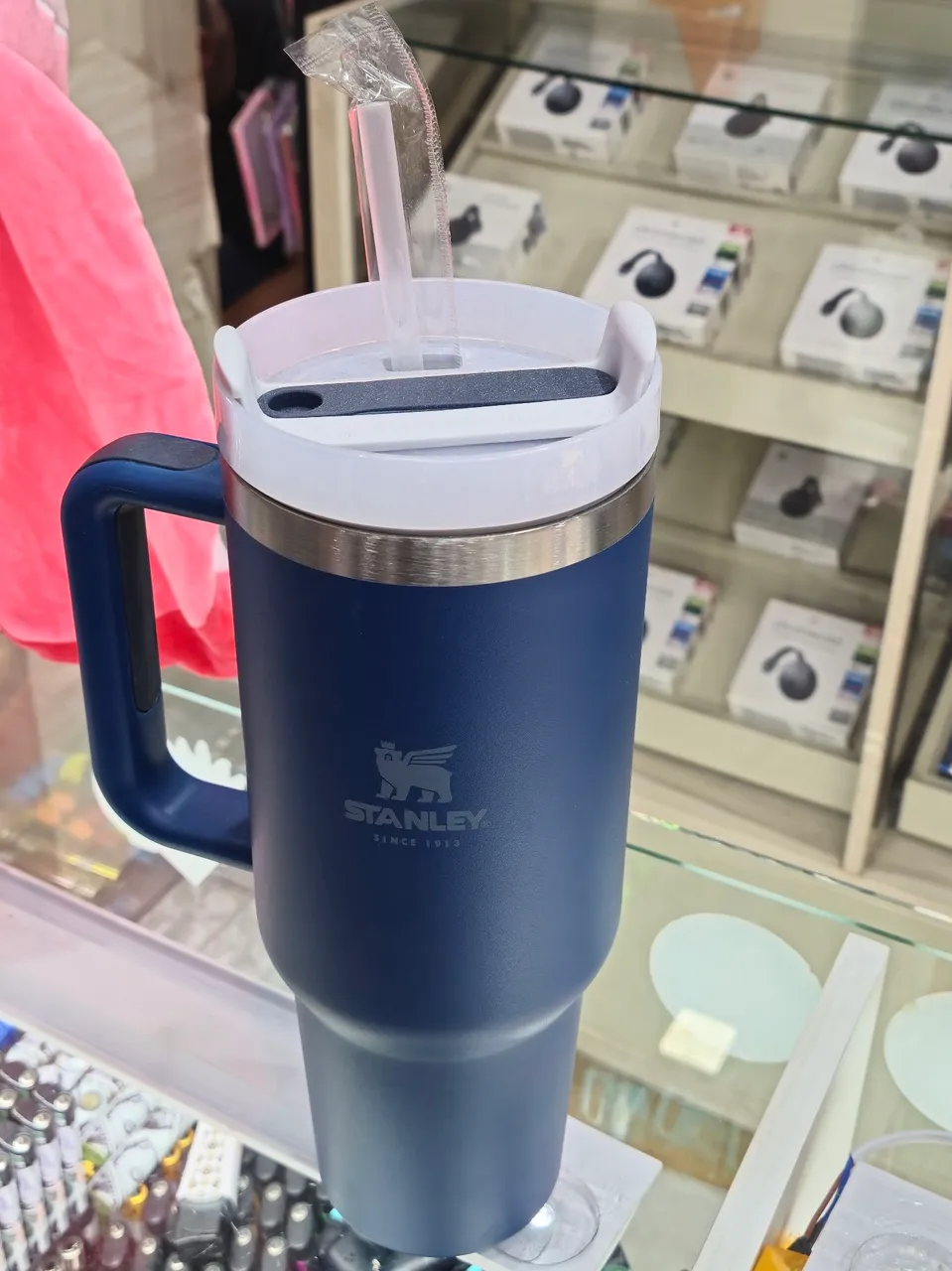 Caneca Térmica Stanley com canudo 1200ml