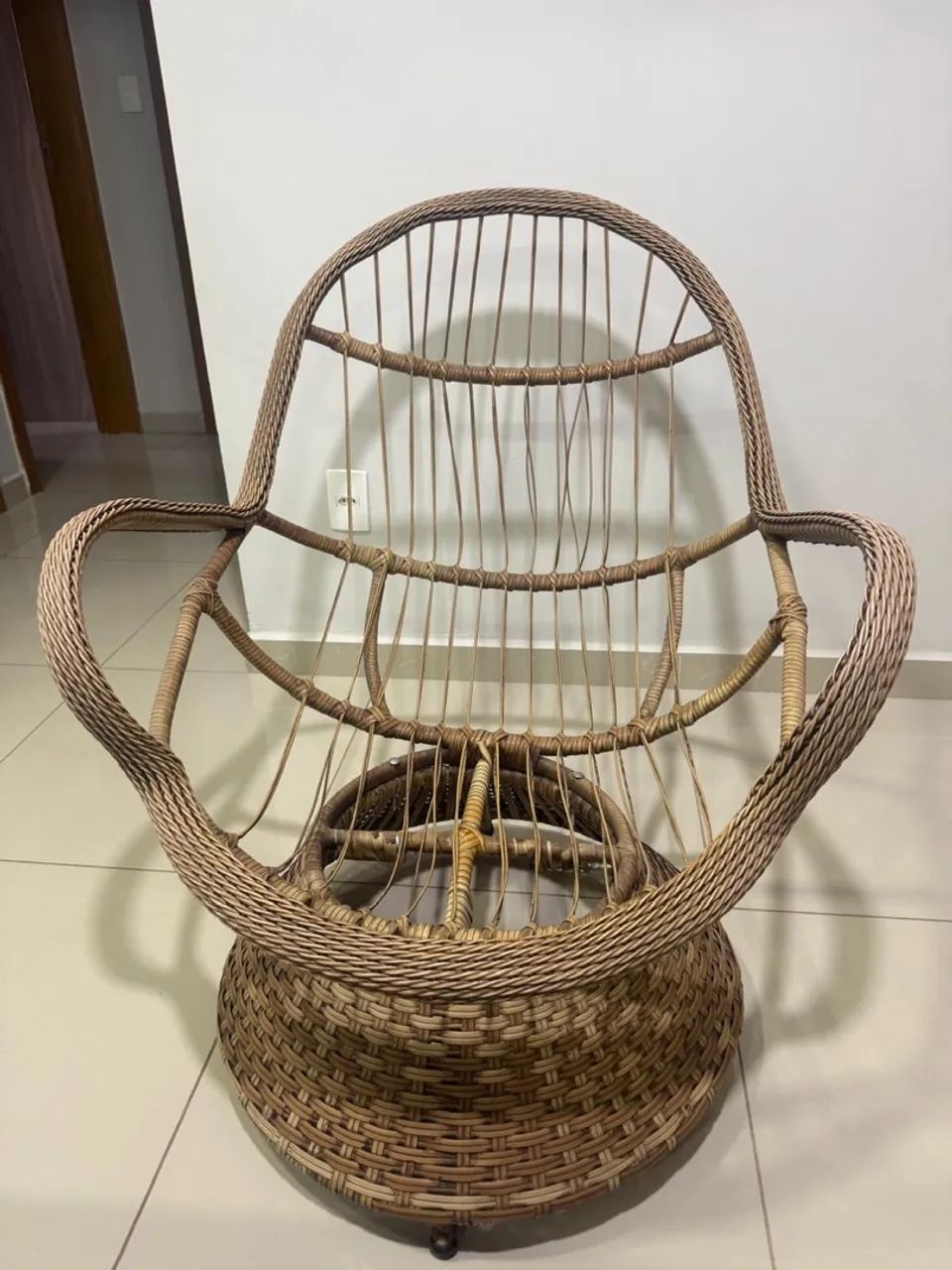 Poltrona Giratória Ratan Sintético  - Foto 2