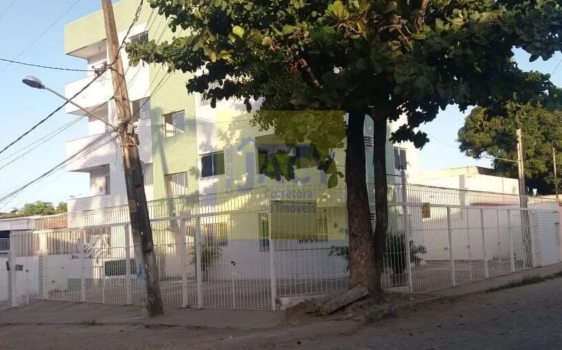 Apartamento em Olinda, bultins 2qtos 1vg r. calçada há 3 min. shop. pátteo
