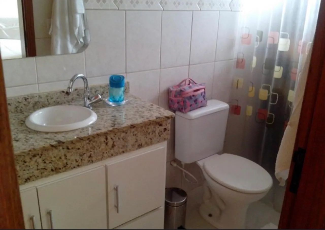 Vendo casa no bairro São Jorge  - Foto 3