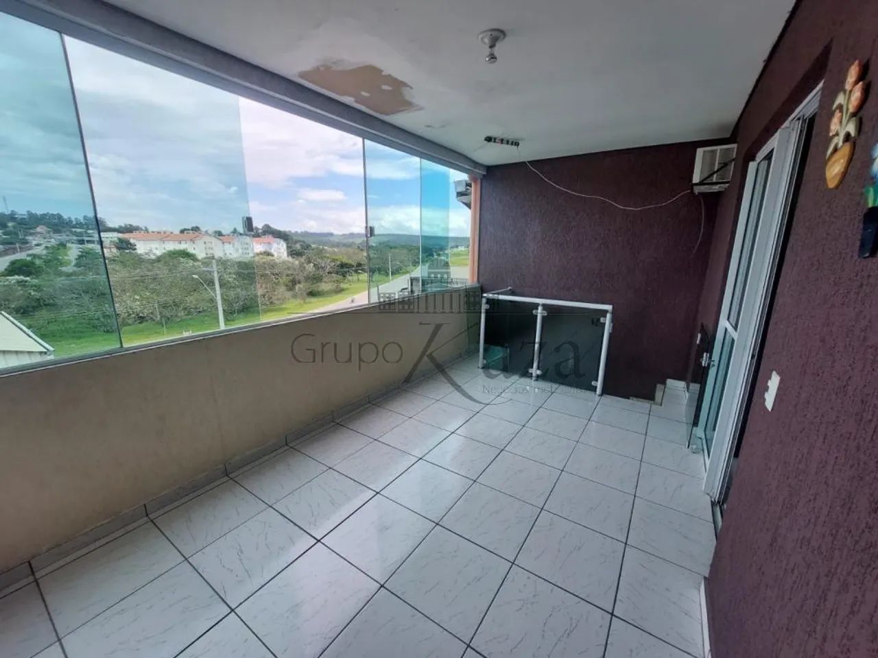 Casa Venda 3 Dormitórios com Piscina e Ponto Comercial 186m² - Foto 3