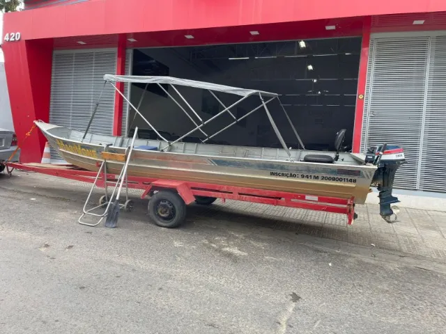Barco 6 MTS Motor de Polpa 15hp Yamaha +Carretinha 7 MTS