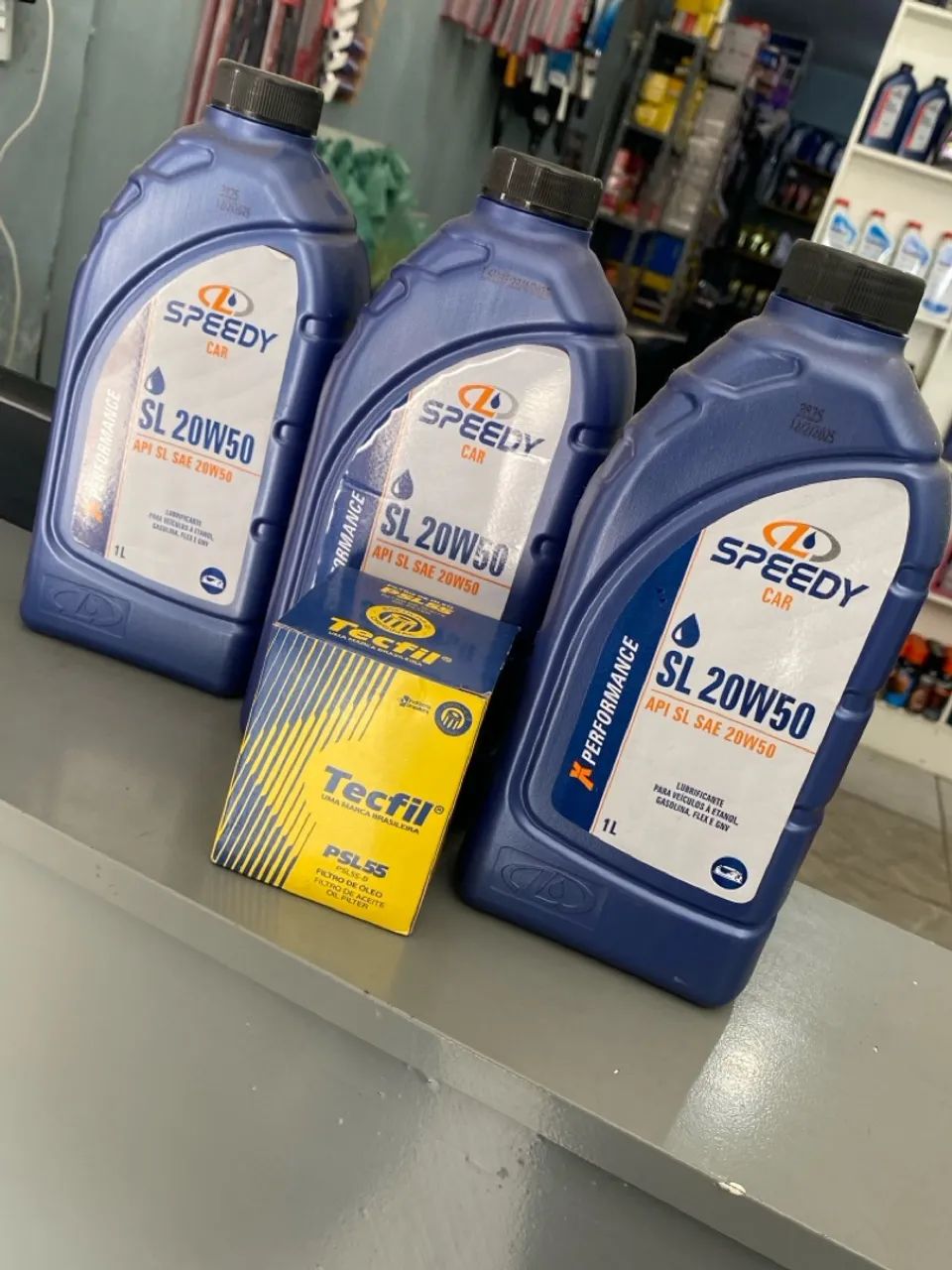 Troca de óleo 3L 20w50 + Filtro de óleo. 