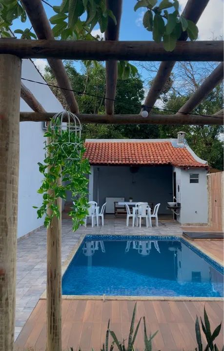 Casa com piscina para temporada