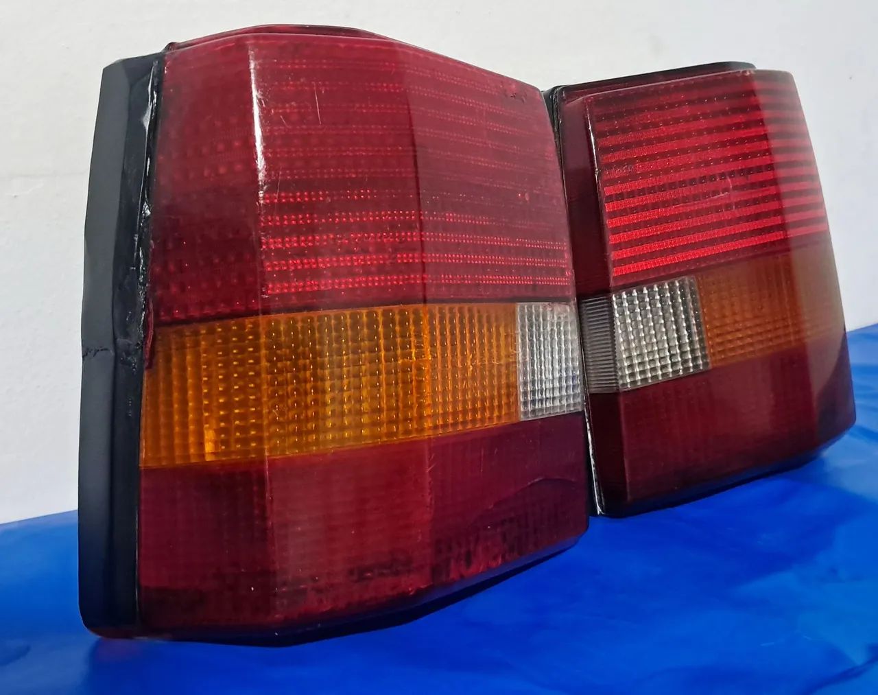 Lanterna traseira Escort conversível 87 92  - Foto 2