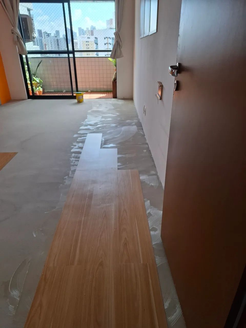 Instalador de pisos vinílico, teto vinílico, cortinas e persianas. - Foto 4