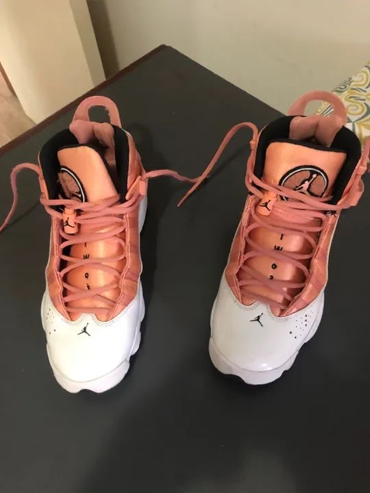 Tênis Jordan 6 Retro - Tamanho 37 - Rosa