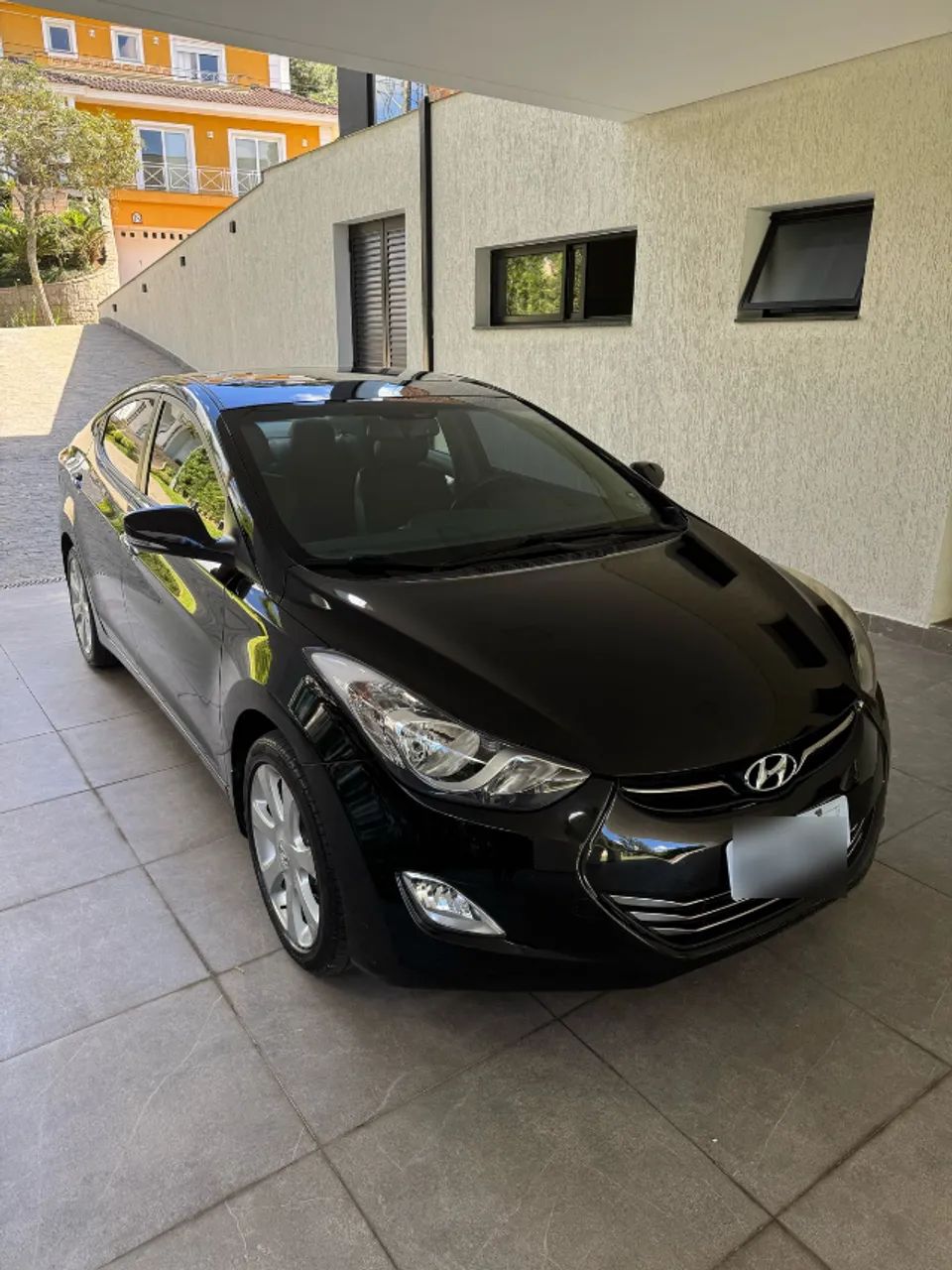 Hyundai Elantra 1.8 GLS 16V Gasolina Automático - Ano 2012/2013