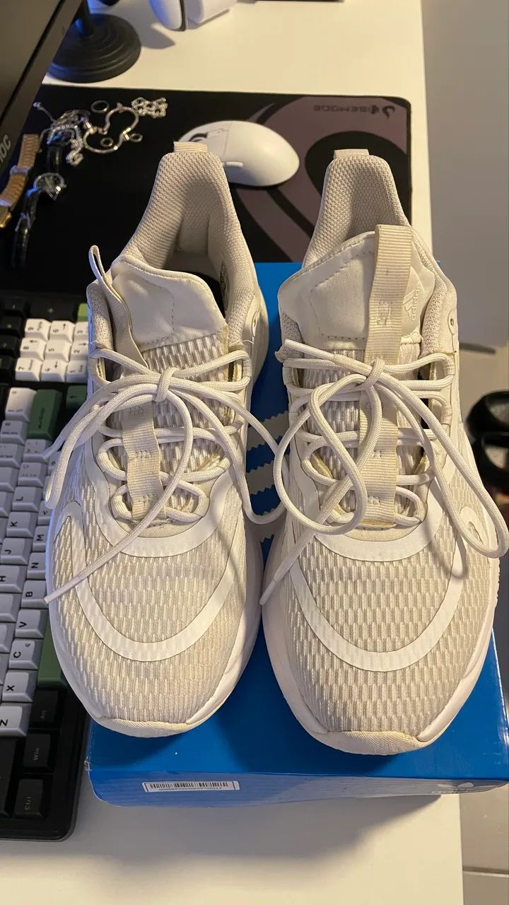 Tênis Adidas Alphabounce n° 37  - Foto 4