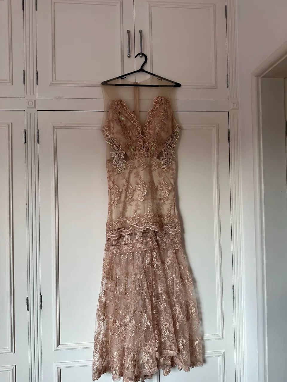 Vestido longo, bordado 