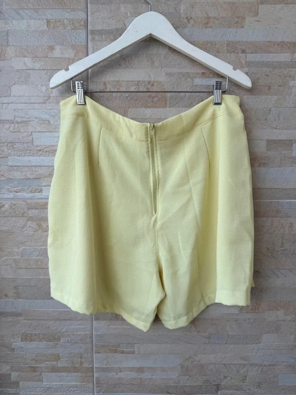 Bermuda plus size amarela, tamanho XXG. - Foto 3