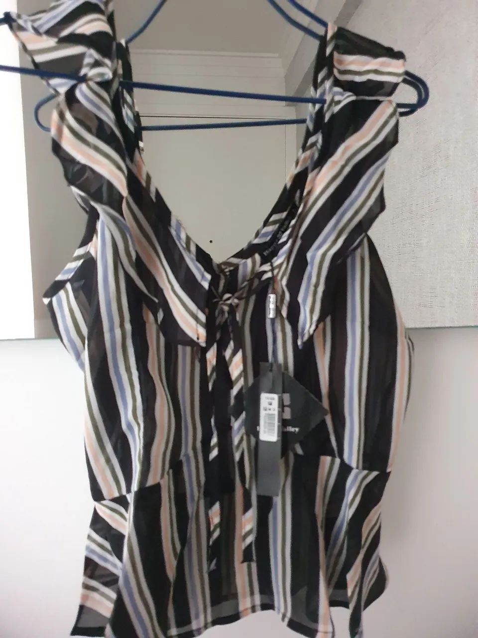 Blusa listrada de seda nova P - Foto 4