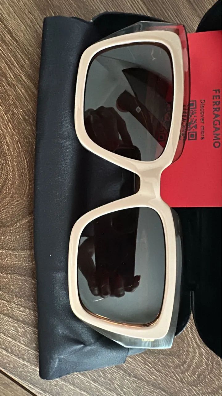 Óculos Ferragamo - Foto 3