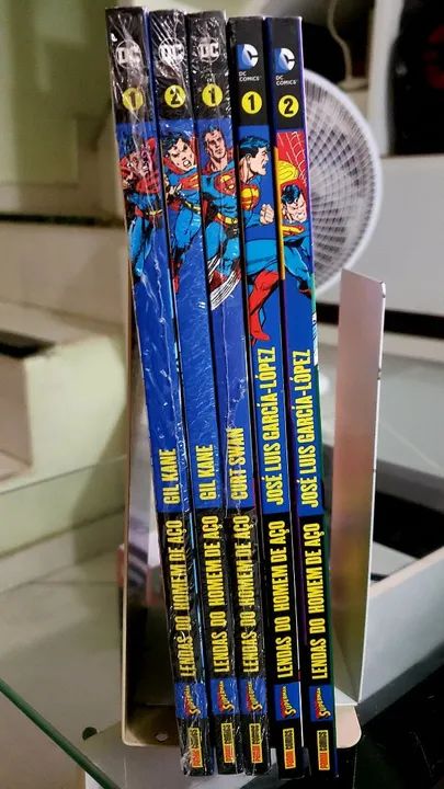 HQs Superman - Lendas do Homem de Aço + poster  - Foto 2