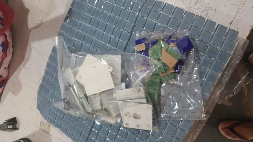 Pastilhas diversos tamanhos e cores Artesanato e decoração-Saldo-Leia Tudo - Foto 5