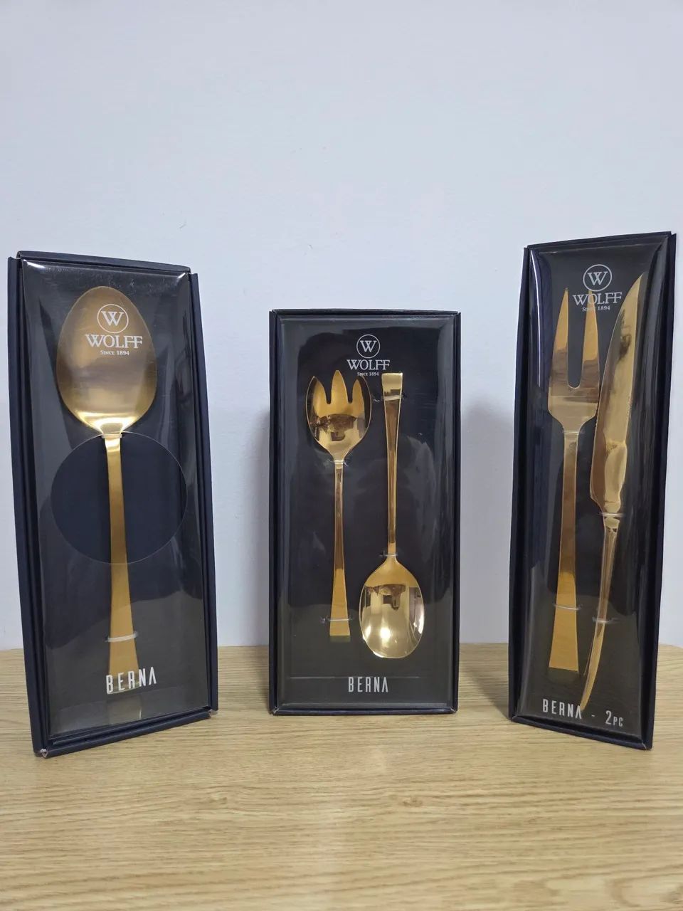 Conjunto de talheres de servir da Wolff modelo Berna dourado - 5 peças novas - Foto 2
