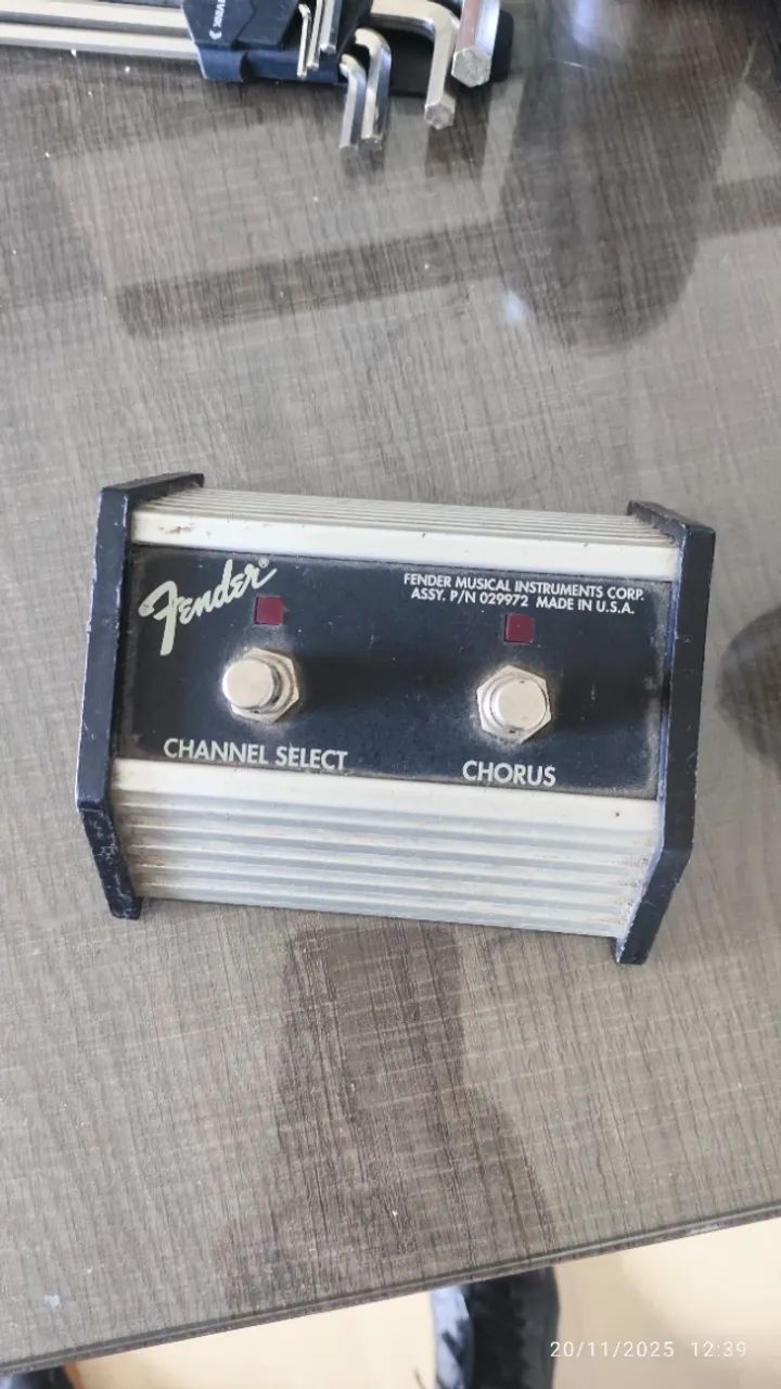 Fender Pedal Duplo CH-EFF - Pedal de Efeito para Guitarra Moderno