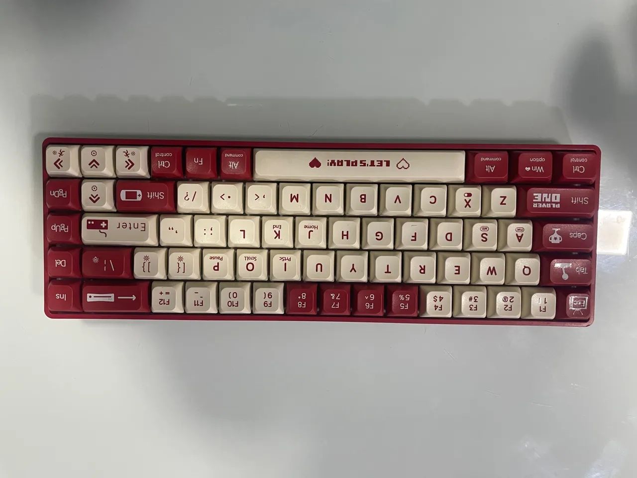 Teclado Mecânico Gamer Vermelho e Branco - Novo - Foto 2