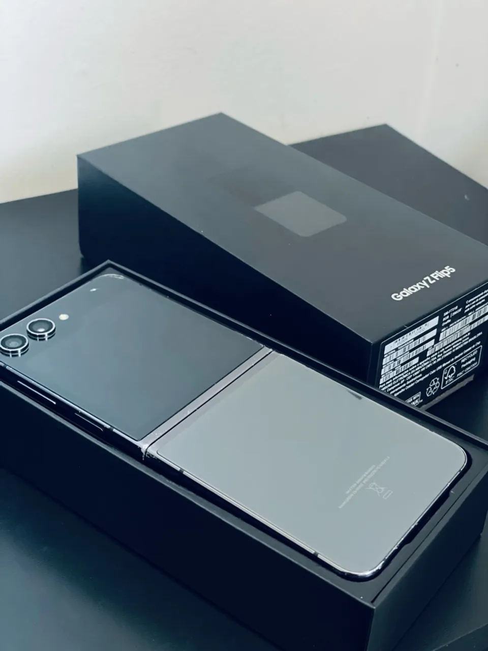 Samsung Galaxy Z Flip5 - Valor a combinar!