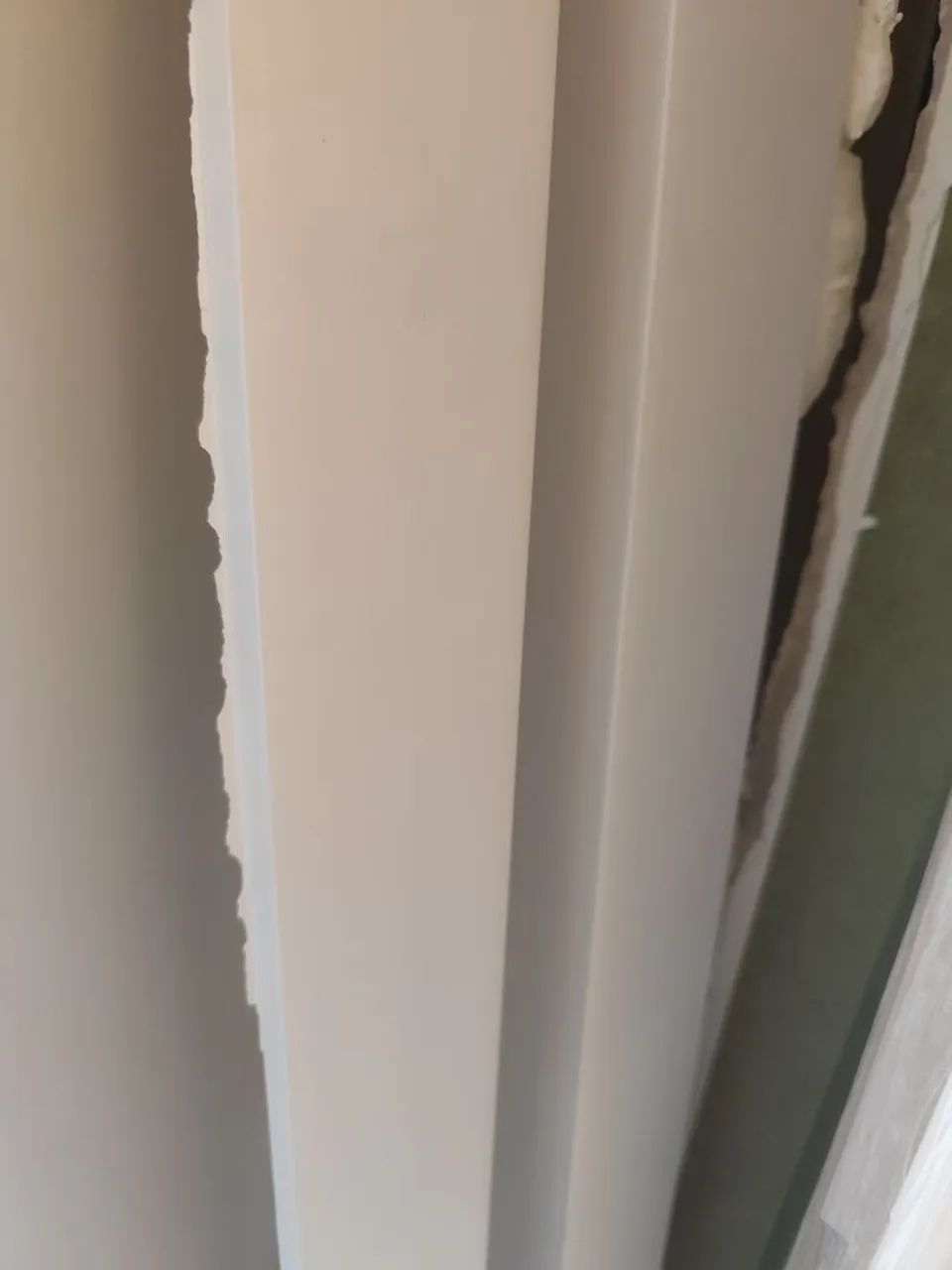 Porta branca com fechadura e dobradiças Rodhen - Foto 2