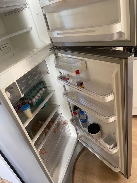 Geladeira Duplex Electrolux 1 ano de uso  - Foto 6