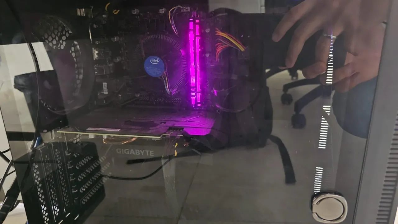 PC Gamer Completo com Gabinete e Placa Mãe GIGABYTE