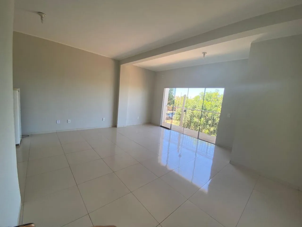 SALA COMERCIAL PISO SUPERIOR