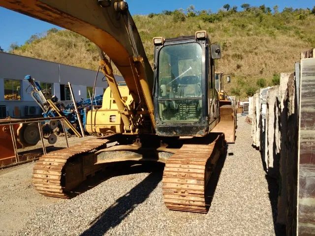 Escavadeira Hidráulica Caterpillar 320C 3.8 Ton Ano 2004 c/ Linha Hidráulica p/ Rompedor - Foto 4