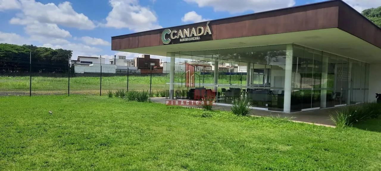 Terreno em condomínio c/ lazer completo.